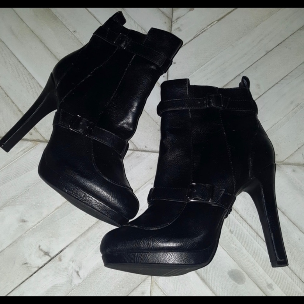 Simply Vera Wang booties Size 9.5 - Picture 2 of 4